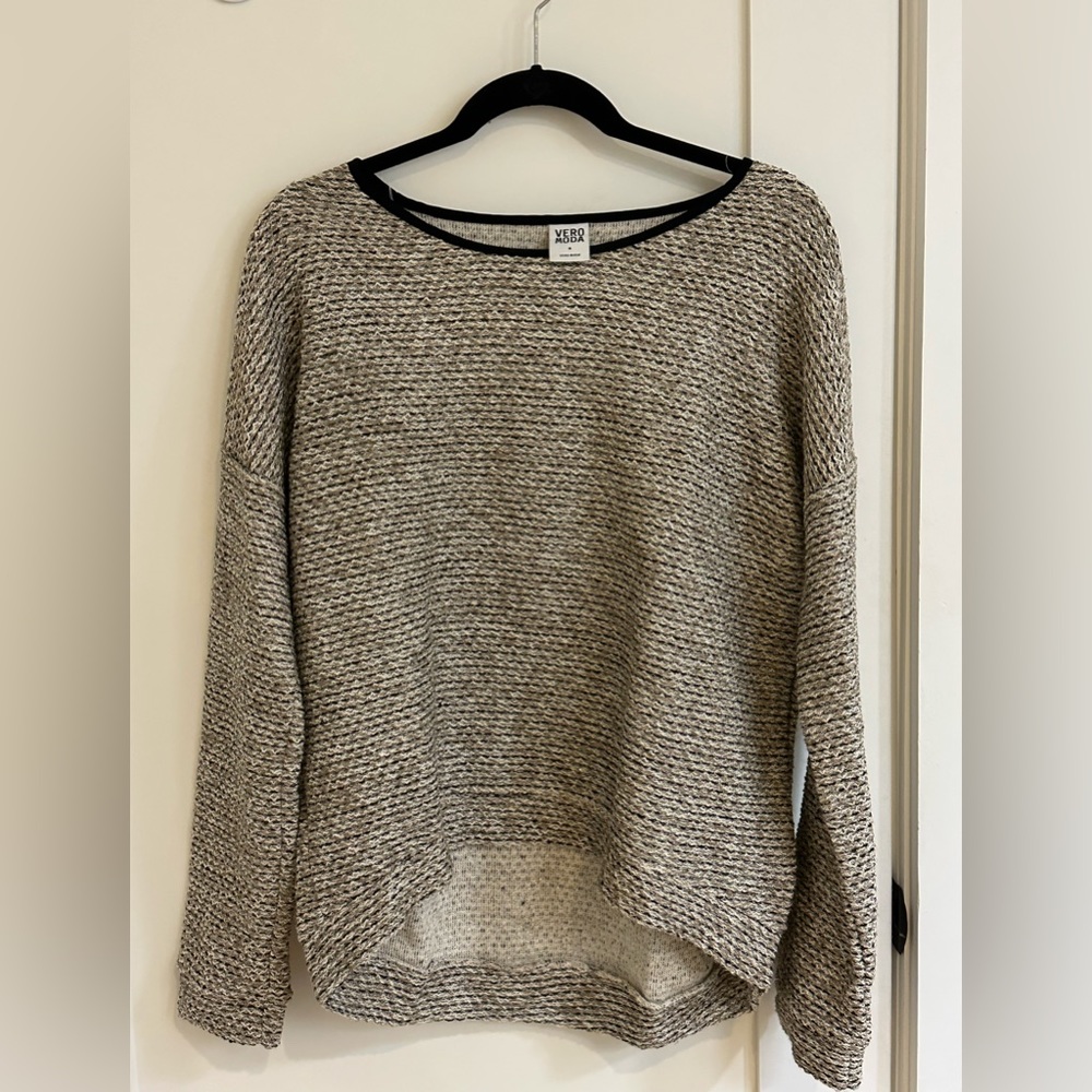 Vero Moda glittery sweater with black outlining